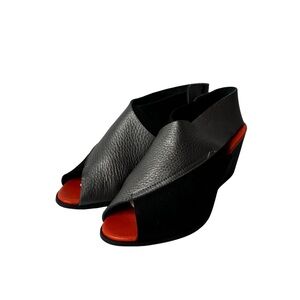 Arche leather gray and black wedge heels size 40‎